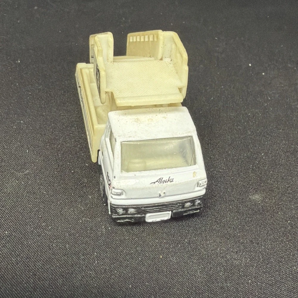 diecast Alaska Airlines airport stair truck